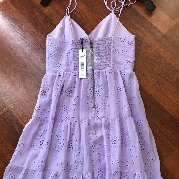 SOLD! NWT Alice + Olivia Shanti Eyelet Embroidery Button Front Dress Lavender - Picture 9 of 17